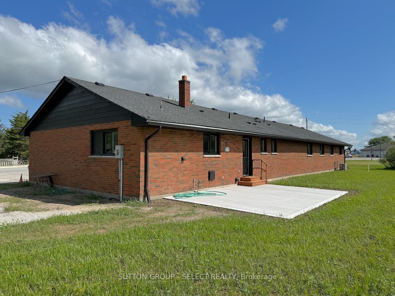 101 Broadway Street, Lambton Shores, ON N0N 0A6