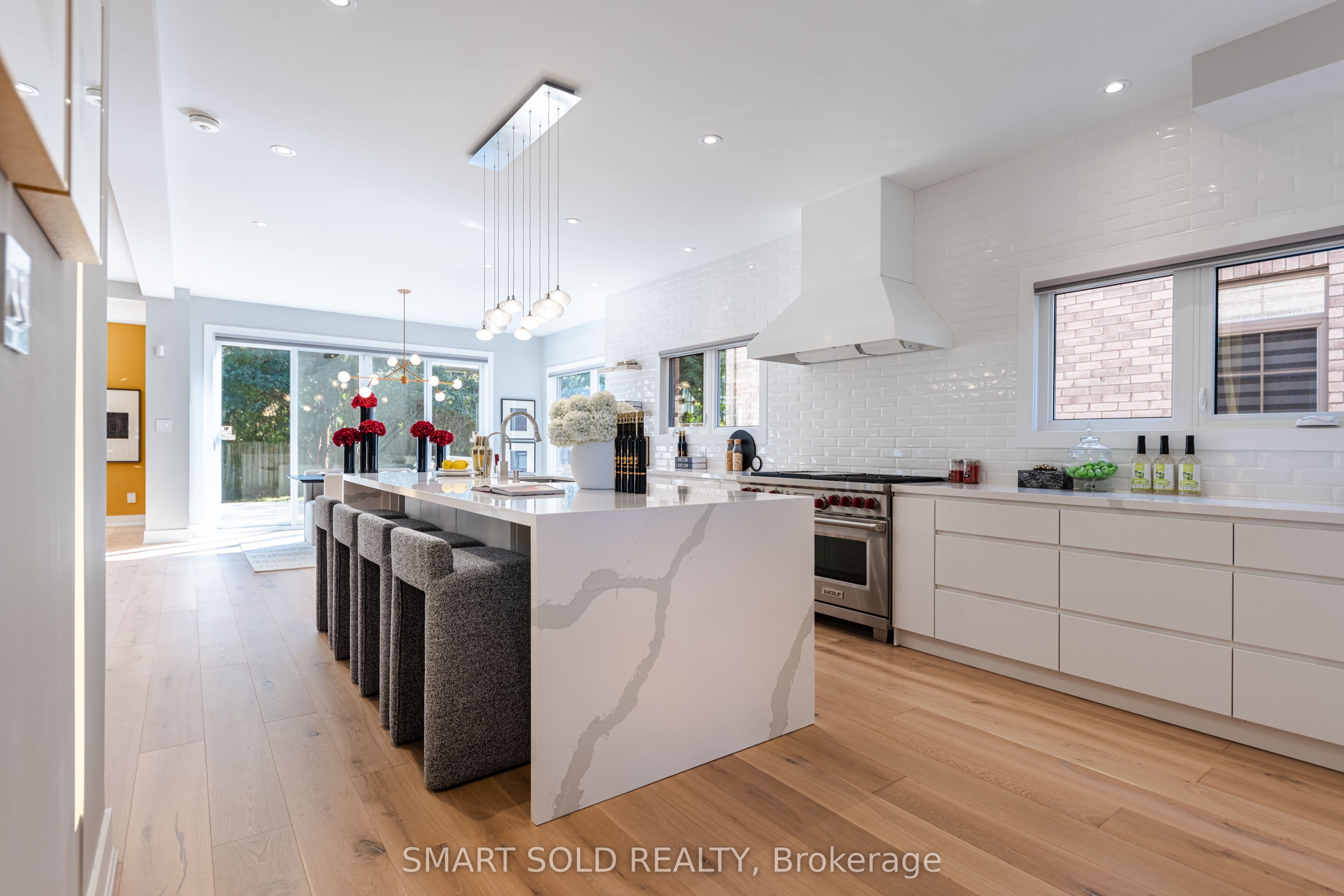 231 Hounslow Avenue, Toronto, ON M2N 2B5