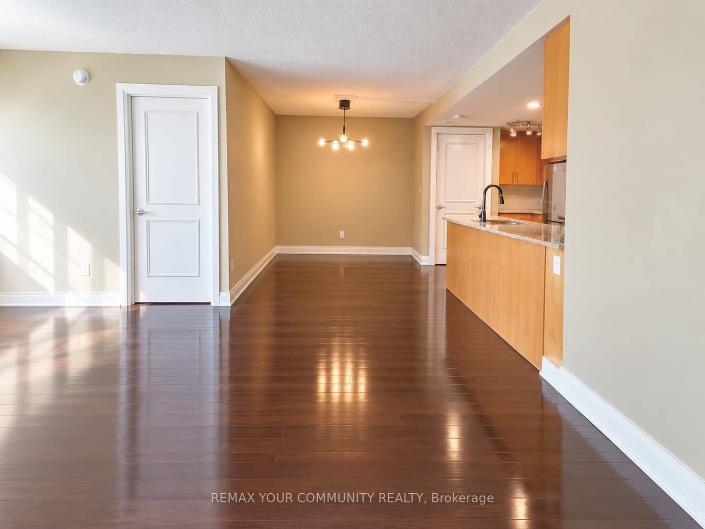 2727 Keele Street 619, Toronto, ON M3M 2E9