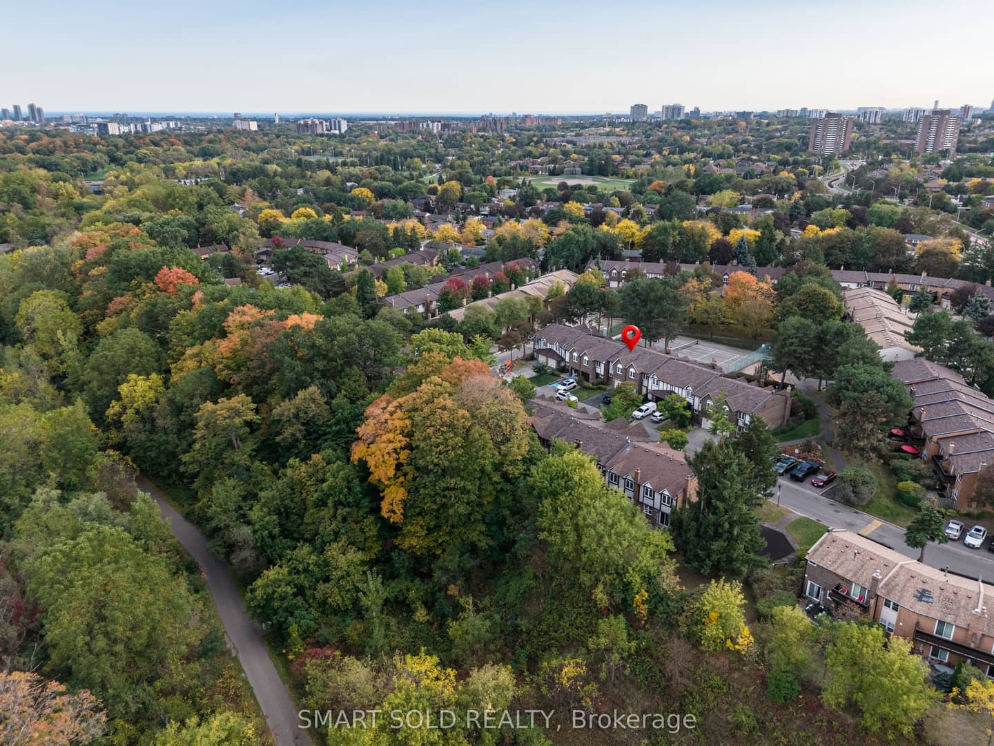 2120 Rathburn Road E 32, Mississauga, ON L4W 2S8