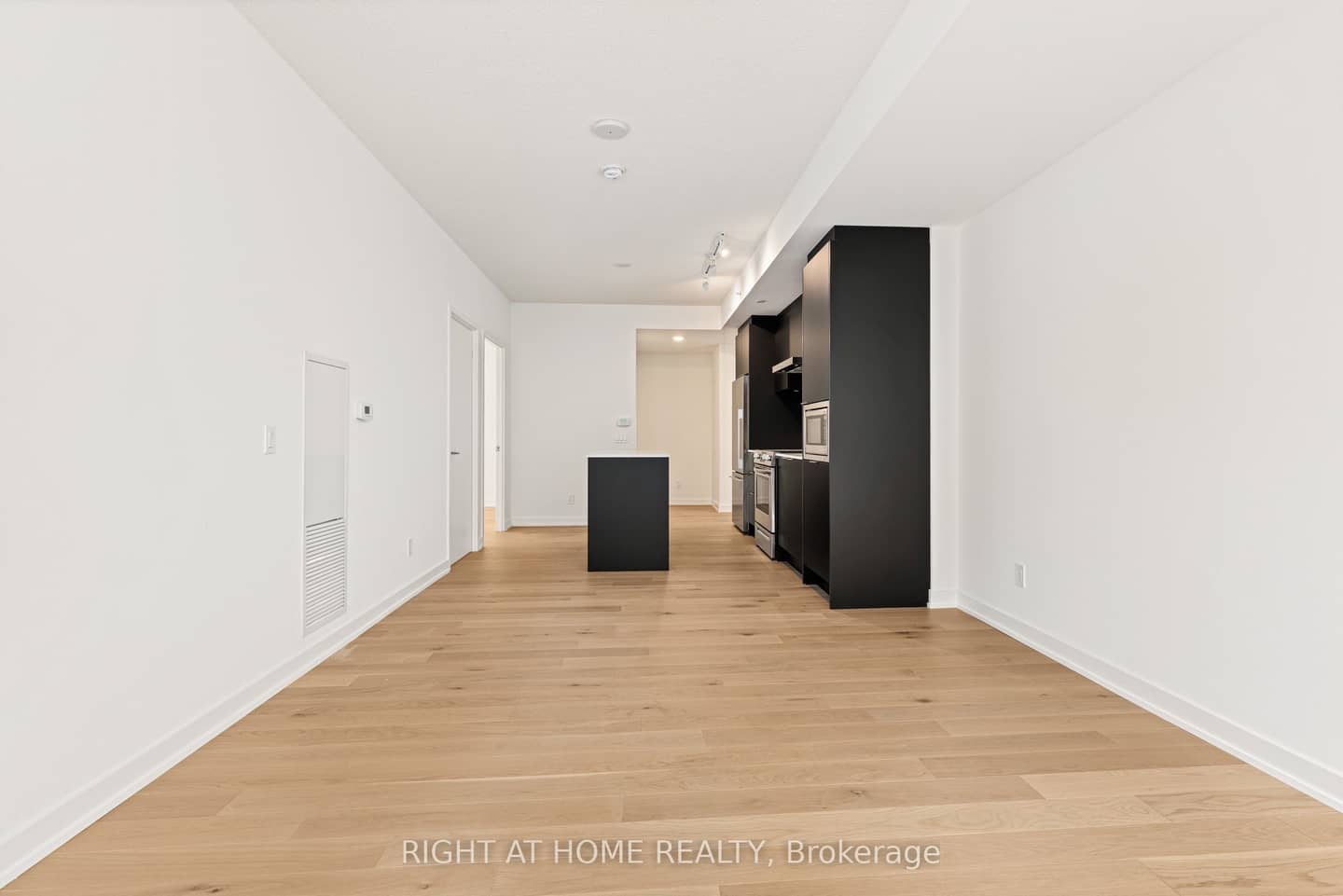 25 richmond Street E 315, Toronto, ON M5C 0A6