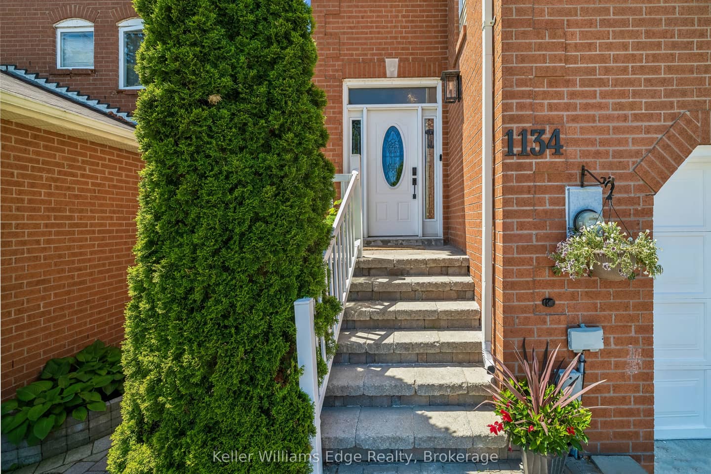 1134 Leewood Drive, Oakville, ON L6M 3B7