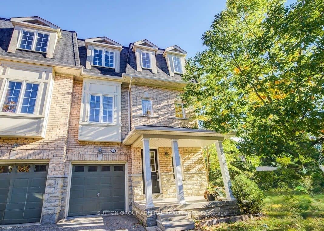 15 Old Colony Road 2, Richmond Hill, ON L4E 4L5