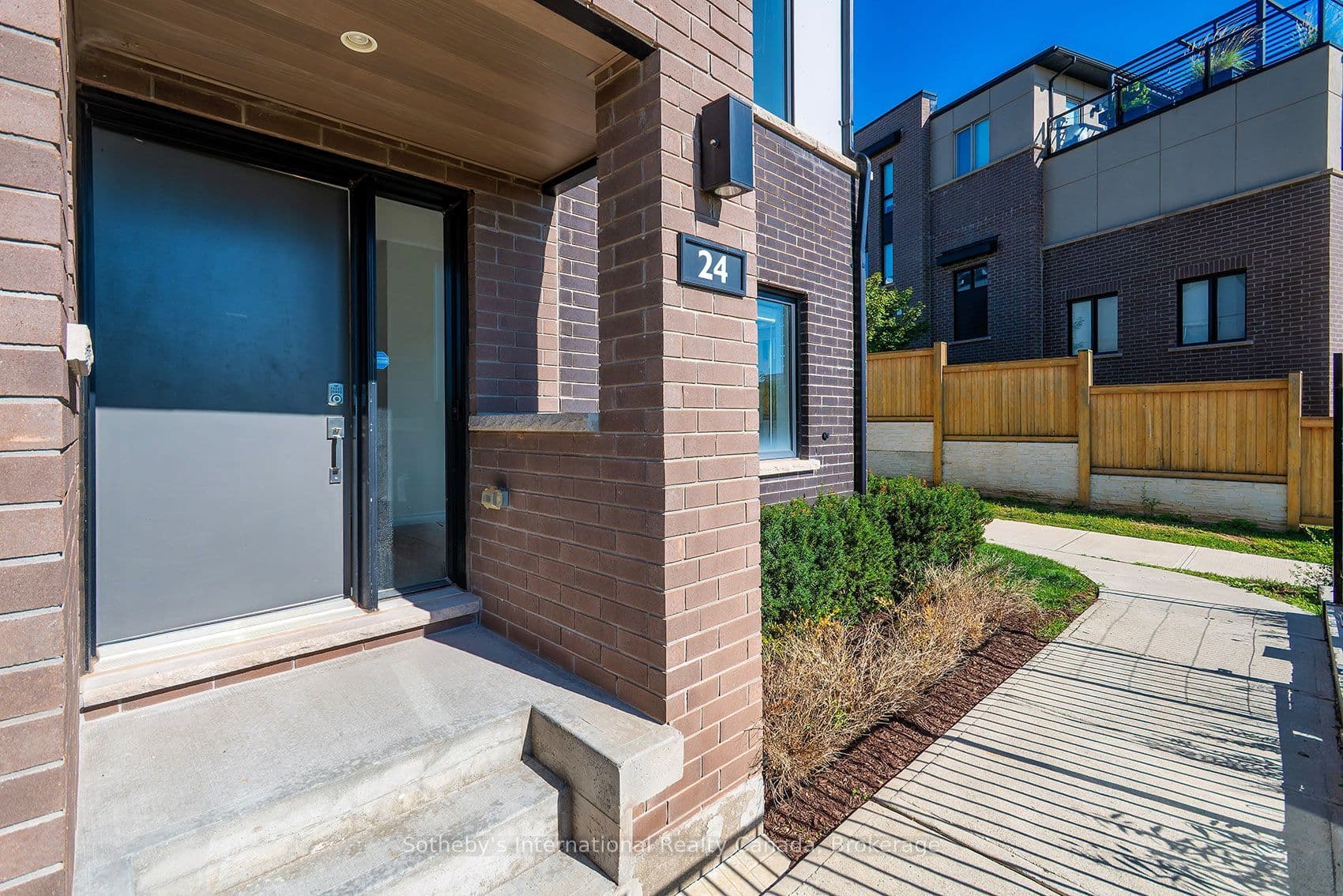 348 Wheat Boom Drive 24, Oakville, ON L6H 3V6