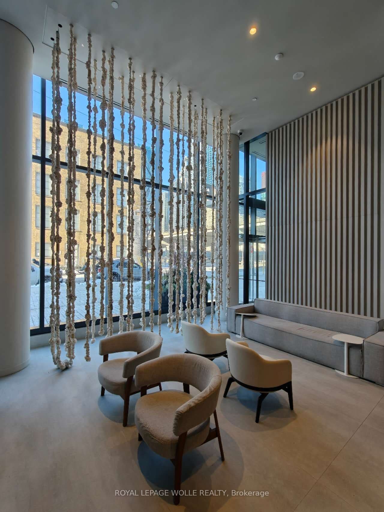 55 Cooper Street 6008, Toronto, ON M5E 0G1