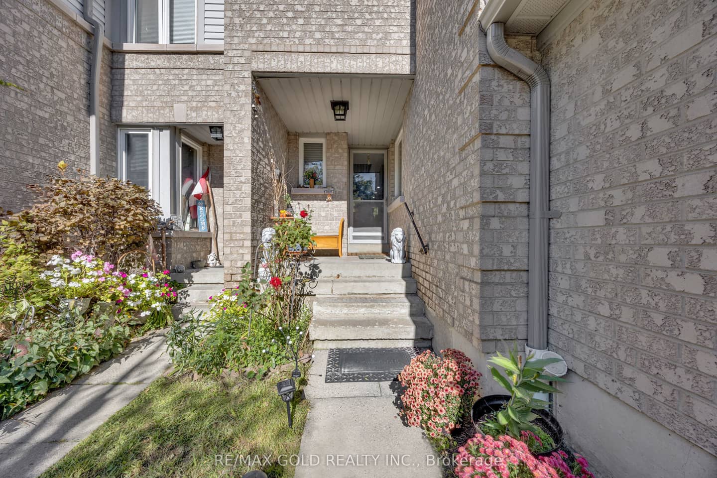 2555 Thomas Street 75, Mississauga, ON L5M 5P6