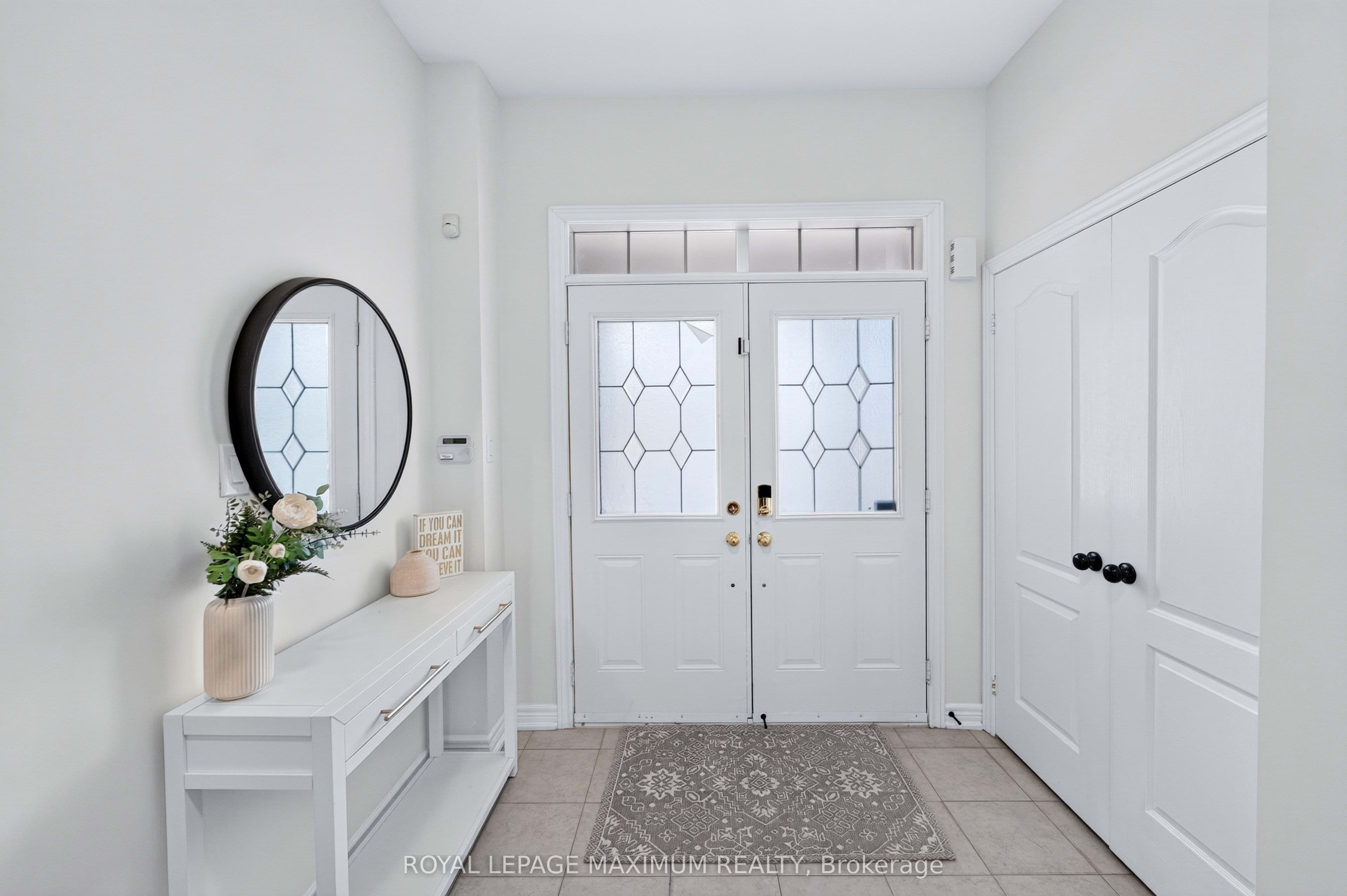 95 White Beach Crescent, Vaughan, ON L6A 0R2