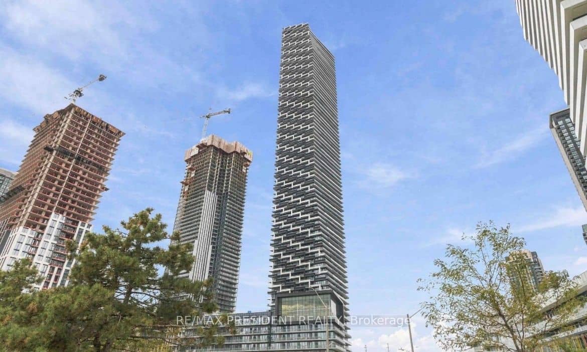 448 Burnhamthorpe Road W 4310, Mississauga, ON L5B 0R4