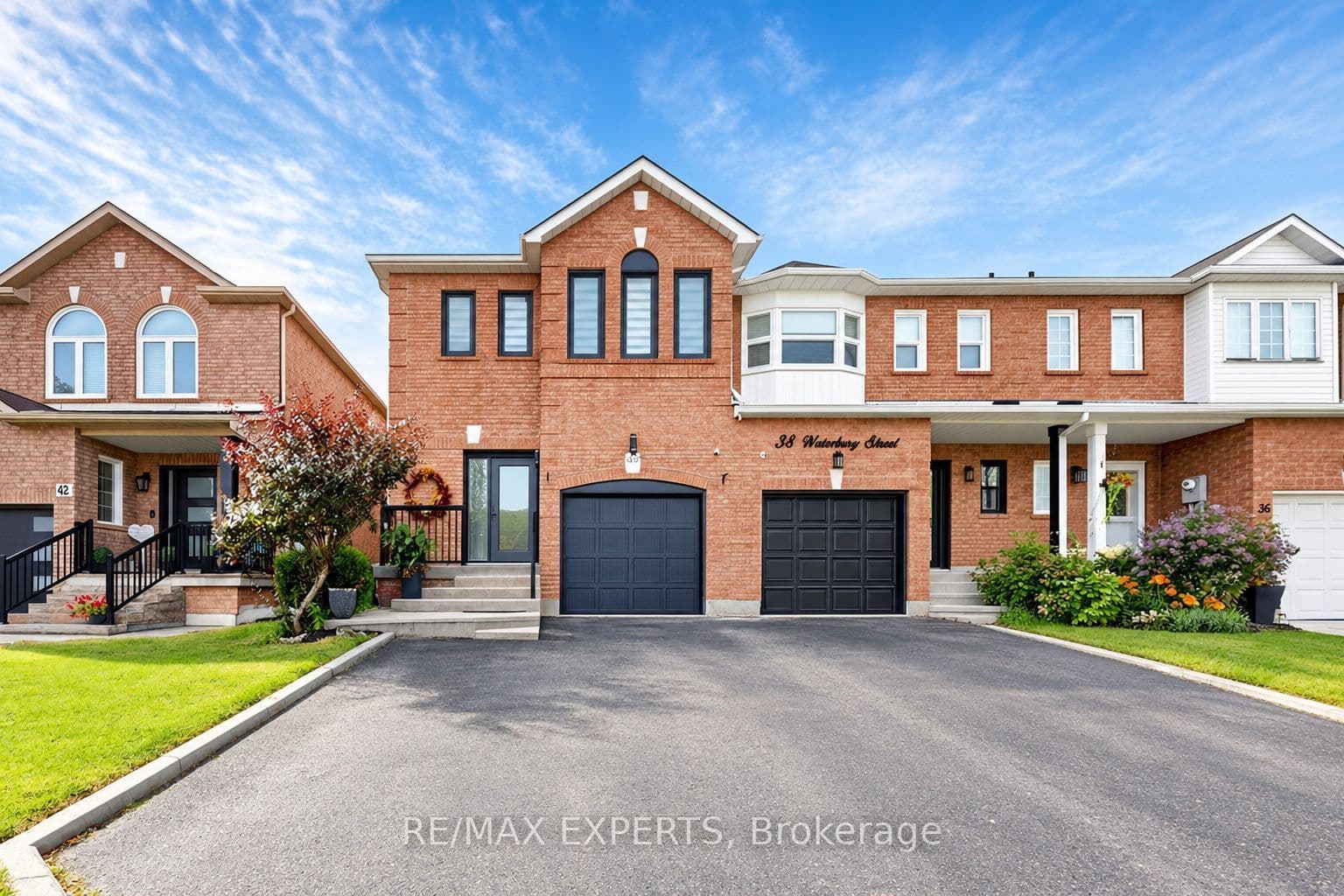 40 Waterbury Street, Caledon, ON L7E 1X4