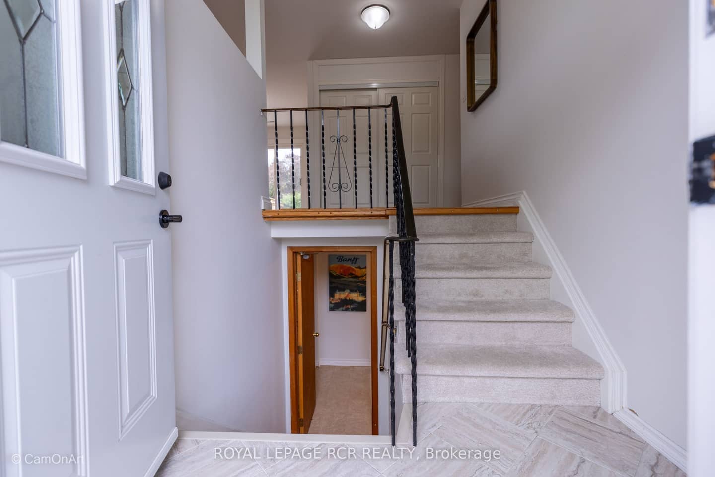364 Dixon Boulevard, Newmarket, ON L3Y 5C4