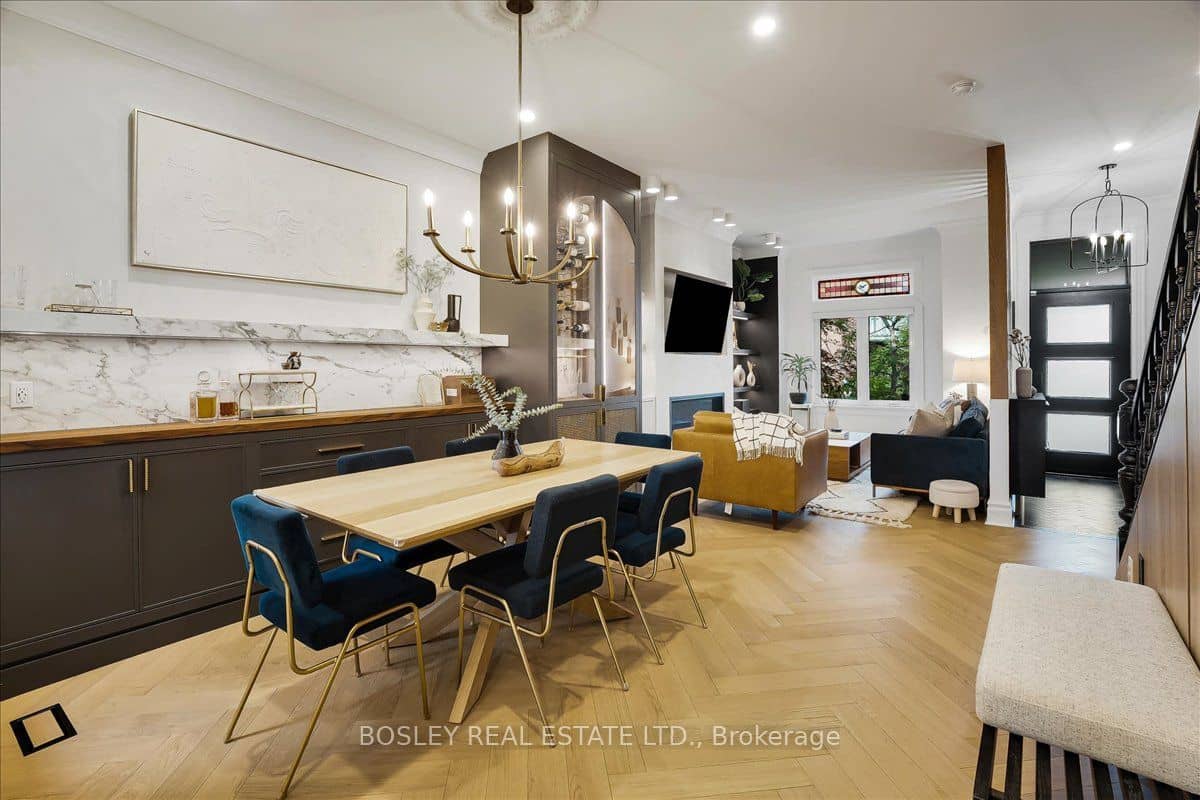372 Logan Avenue, Toronto, ON M4M 2N8