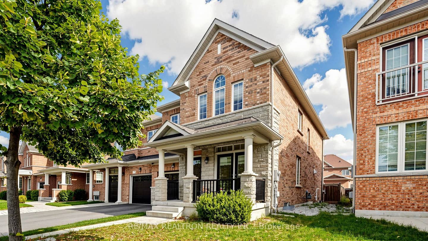 27 Pelham Drive, Vaughan, ON L4H 3Z8