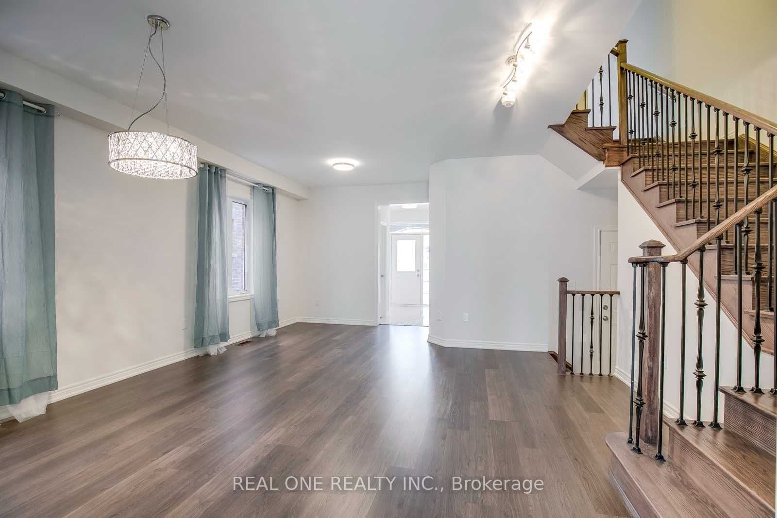 483 George Ryan Avenue, Oakville, ON L6H 0S5