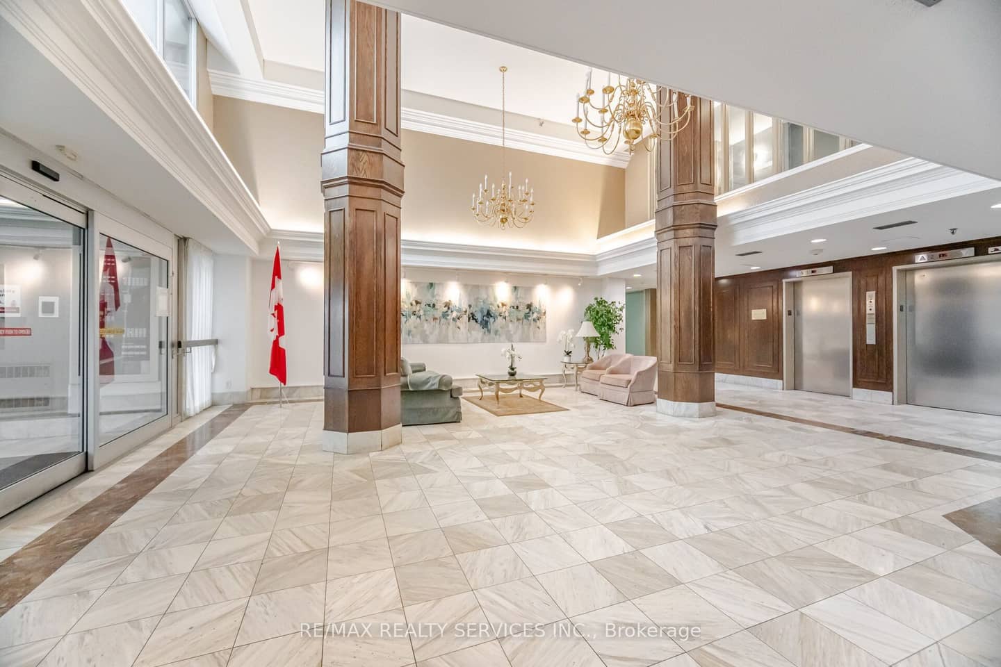 330 Mill Street S 404, Brampton, ON L6Y 3V3
