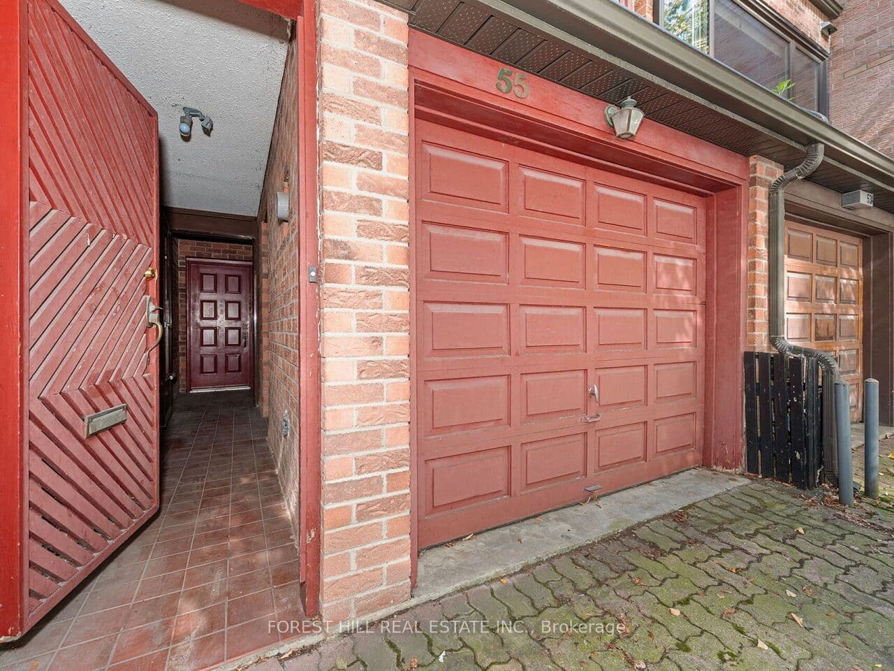 55 Granby Street, Toronto, ON M5B 1H8