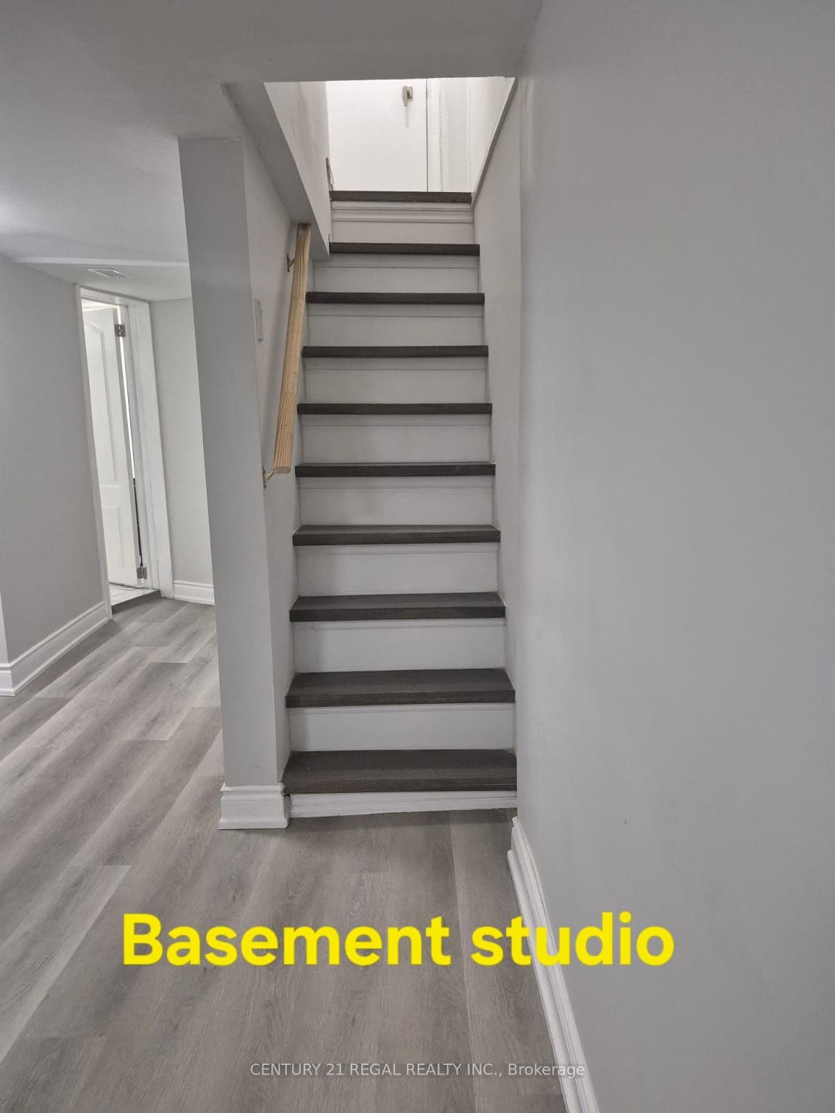 462 Dawes Road, Toronto, ON M4B 2E9