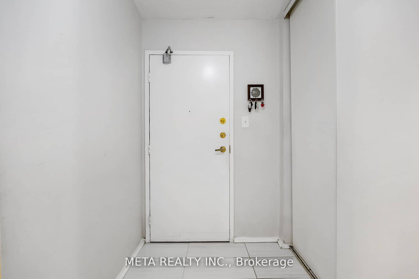 236 Albion Road 604, Toronto, ON M9W 6A6