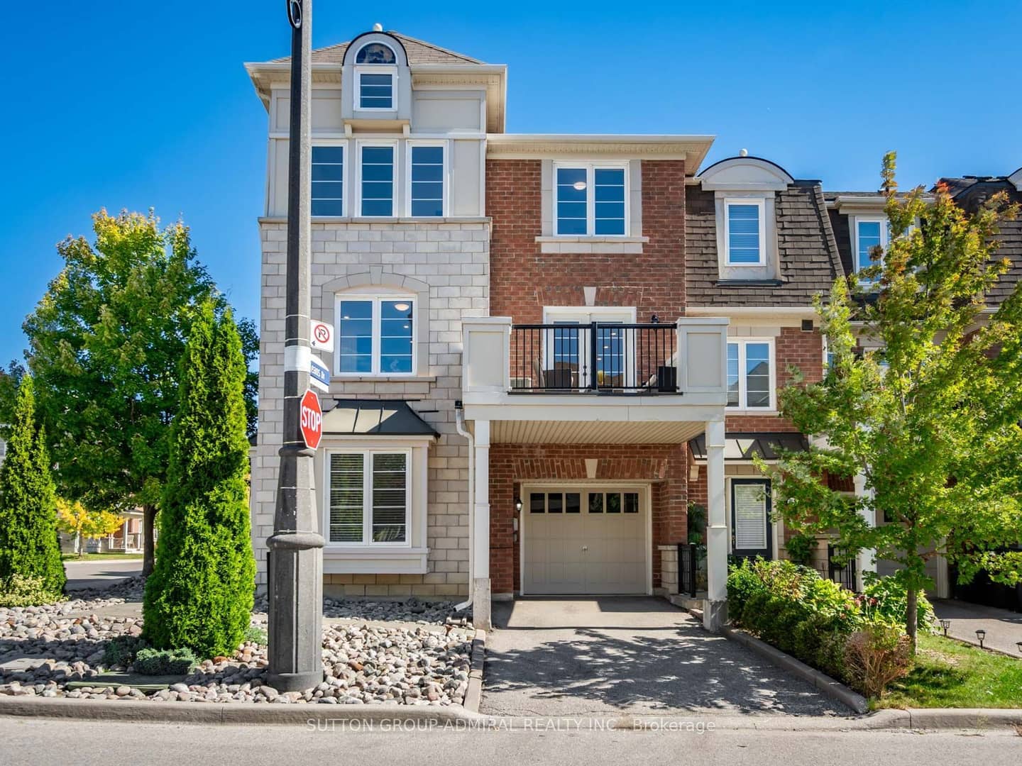 43 Deans Drive, Toronto, ON M1L 0B9