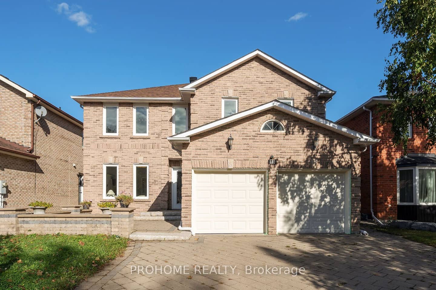 75 Somerset Crescent, Richmond Hill, ON L4C 8N8