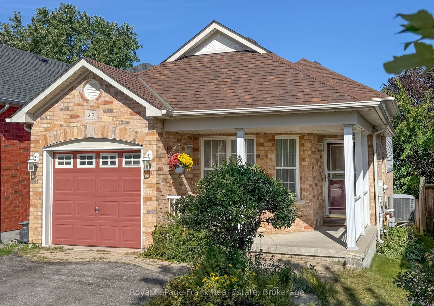 217 Cornish Drive, Clarington, ON L1E 3H4