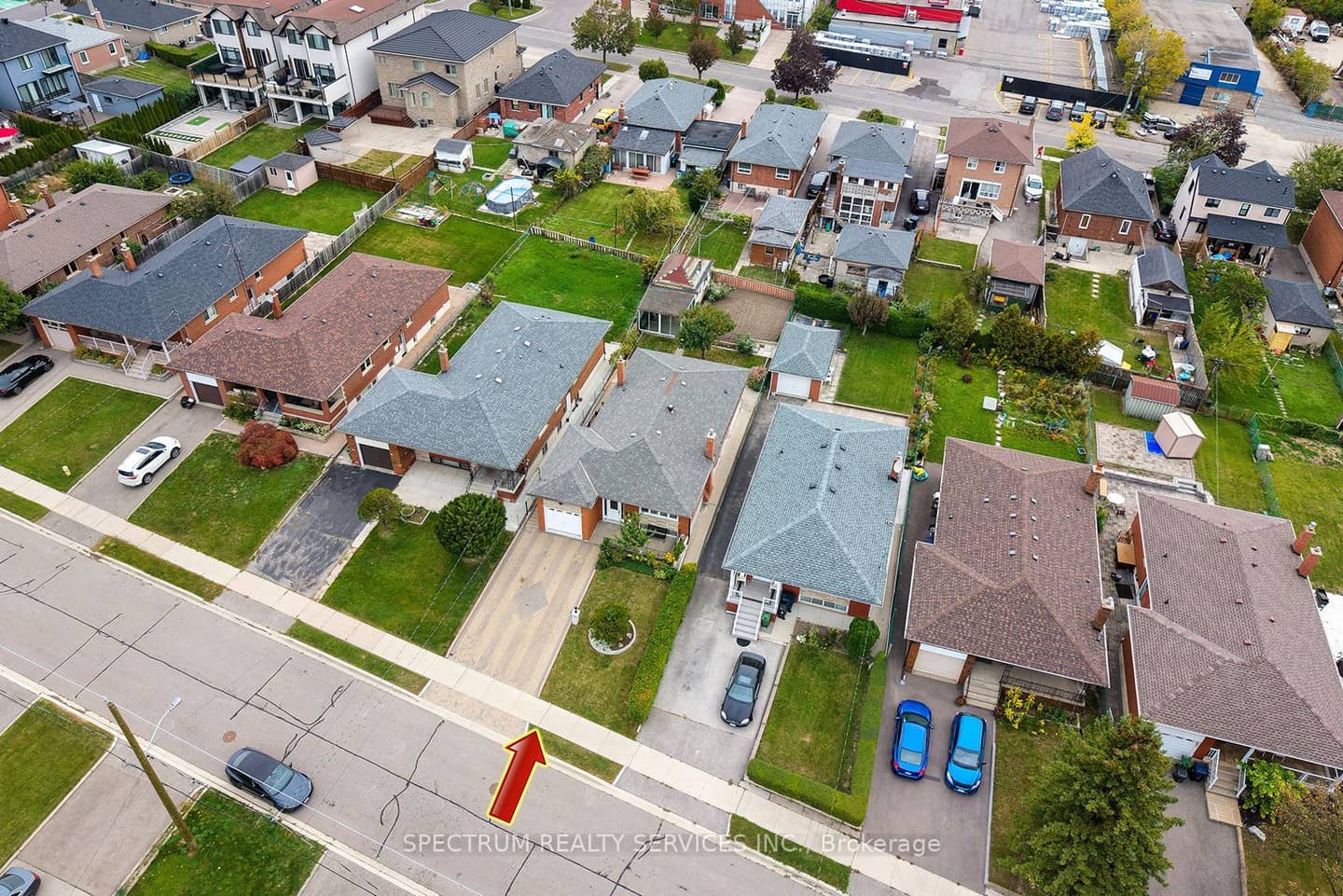 37 Jocada Road, Toronto, ON M6L 2J4