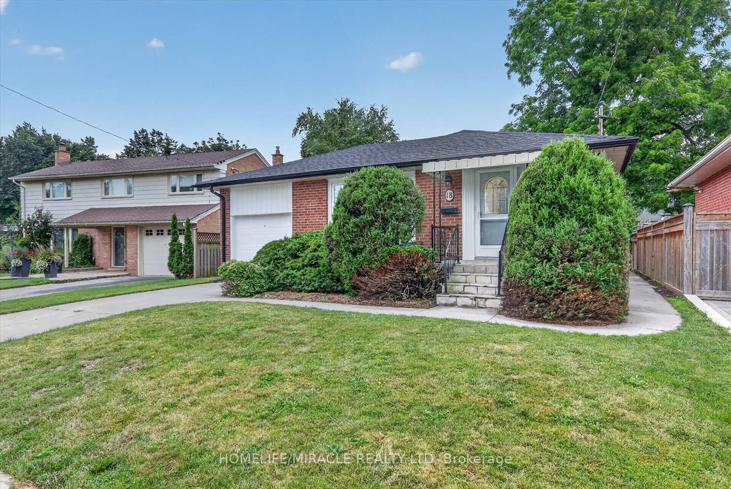 18 Elderfield Crescent, Toronto, ON M9C 3K7