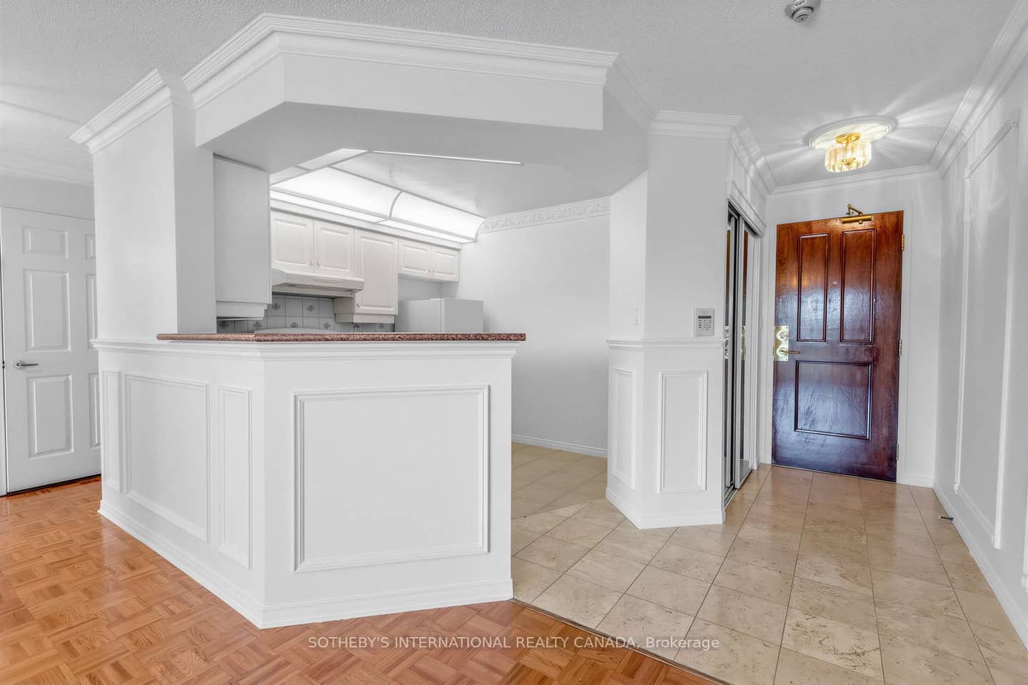 38 Avoca Avenue 704, Toronto, ON M4T 2B9