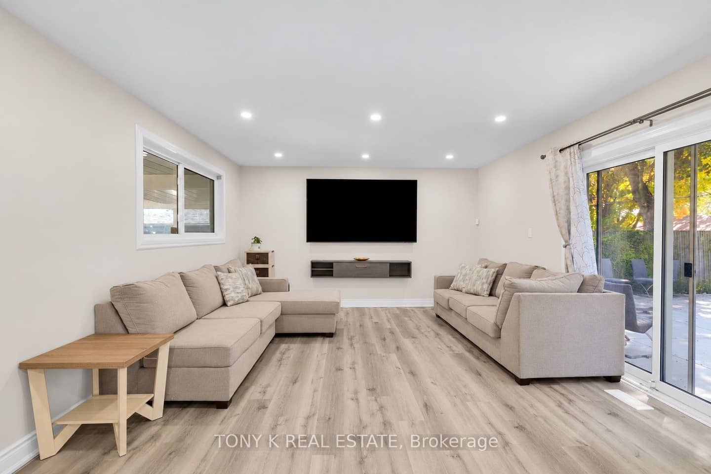 15 Langwith Court, Brampton, ON L6Y 1Z9