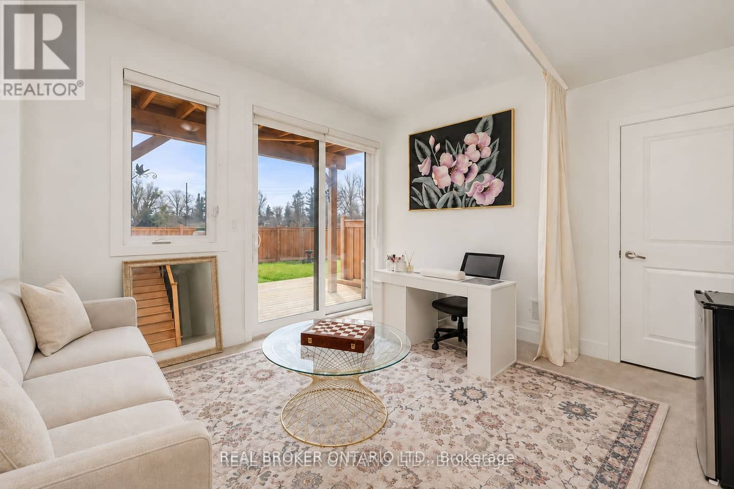 9 Nautical Way, Whitby, ON L1N 0N2