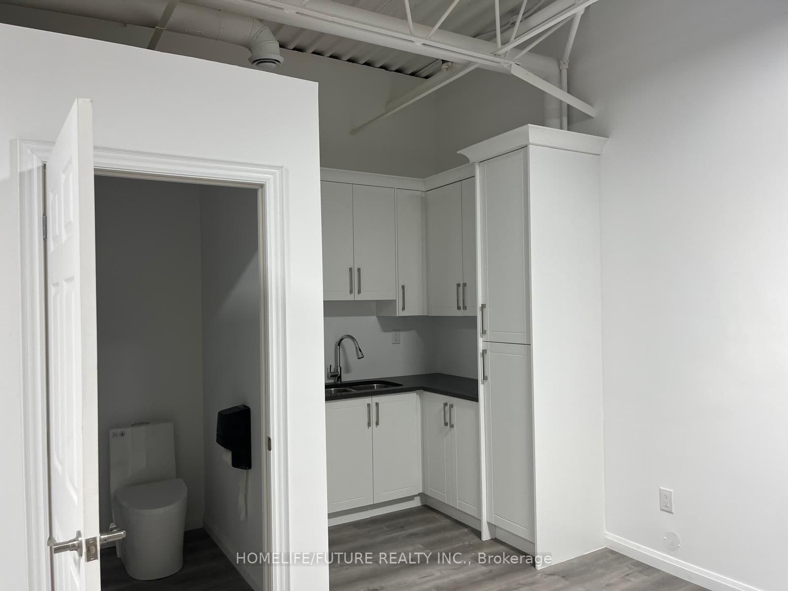 8560 Torbram Road 20, Brampton, ON L6T 5C9
