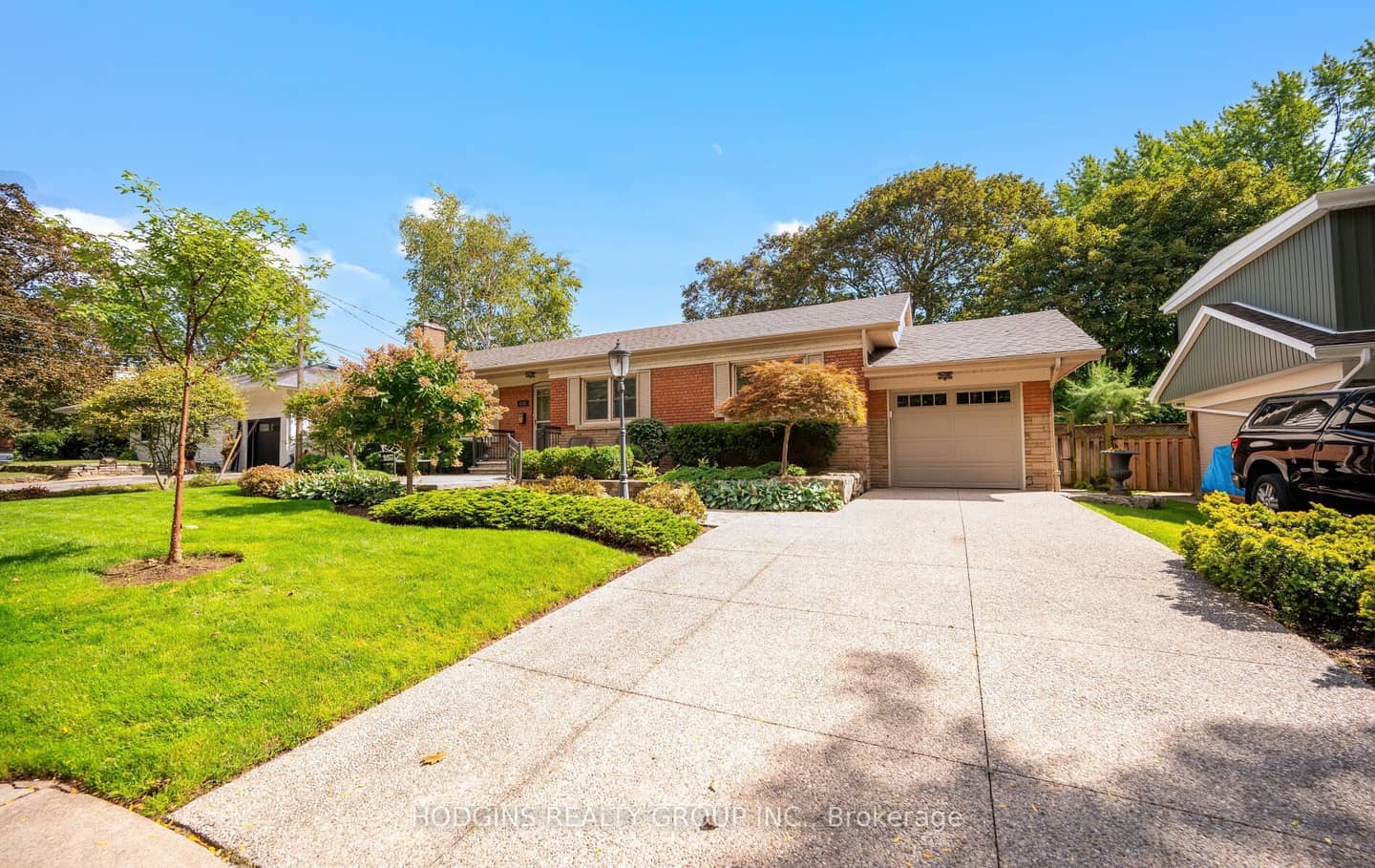 4334 Spruce Avenue, Burlington, ON L7L 1L5