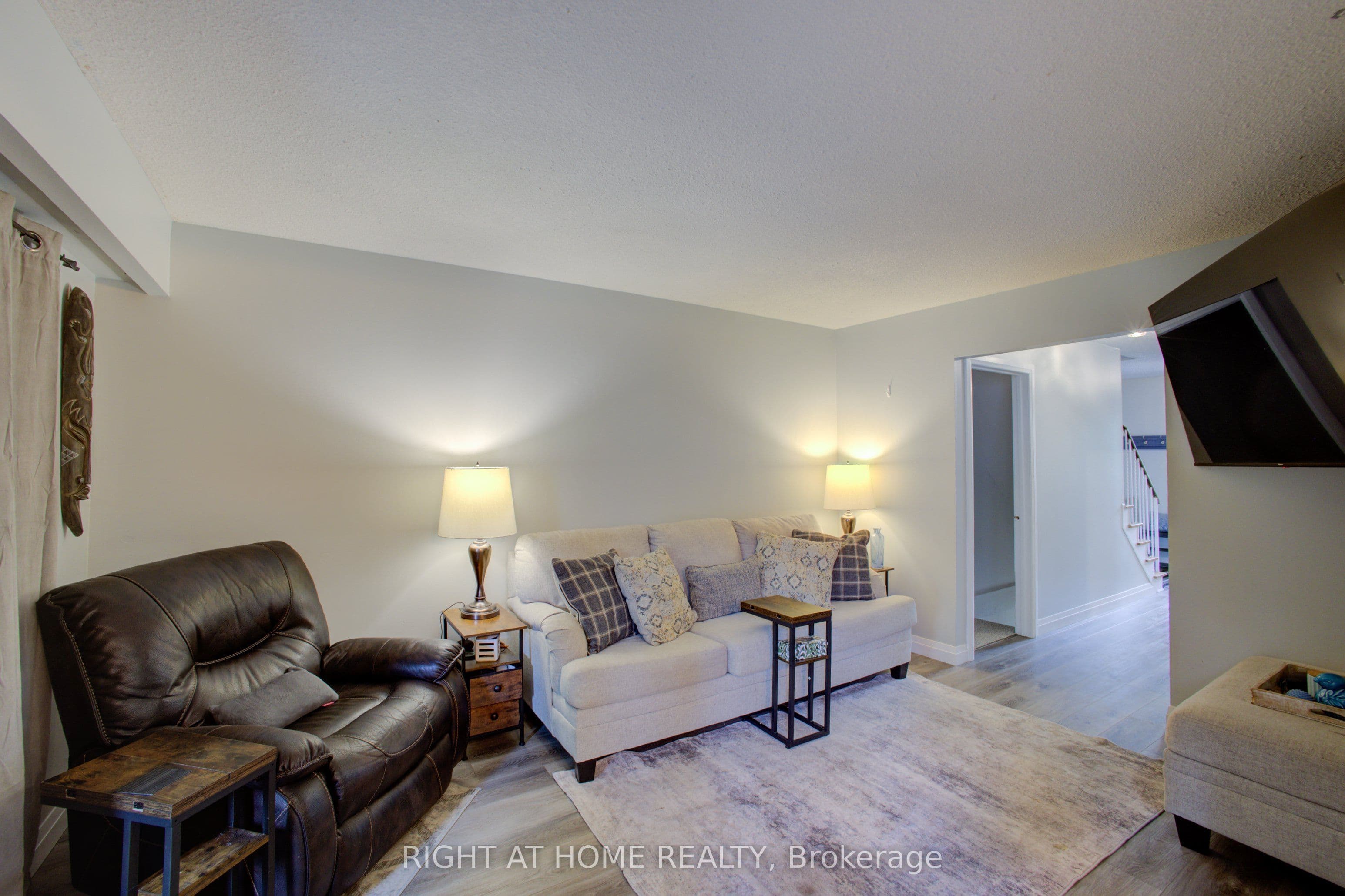 32 Feltre Avenue, Orangeville, ON L9W 3P1