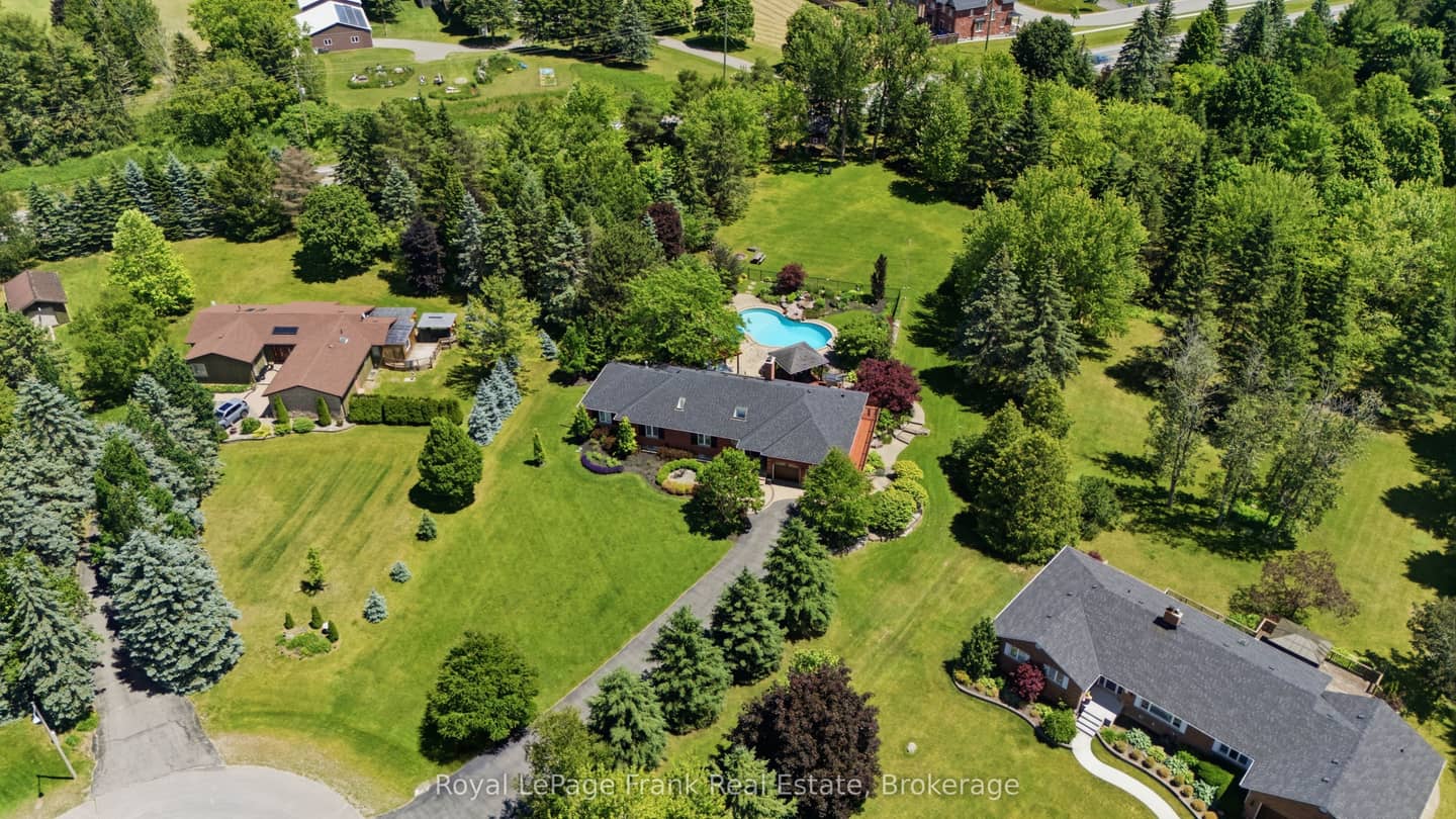 5 Craig Court, Clarington, ON L1C 4H6