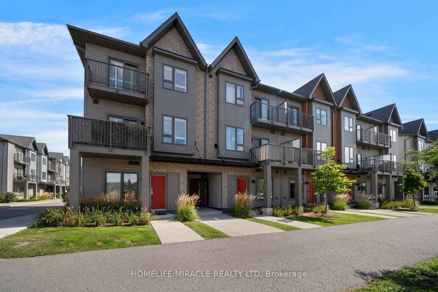 2635 WILLIAM JACKSON Drive 104, Pickering, ON L1X 0L2