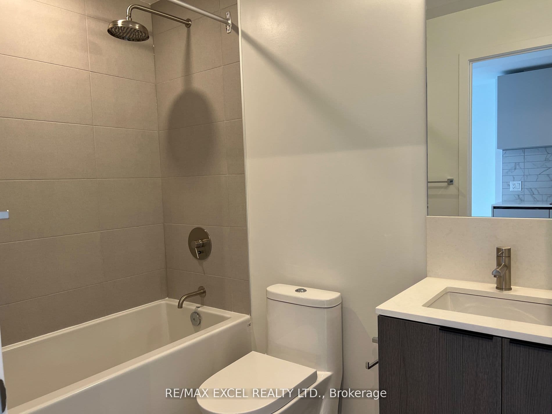 55 mercer Street 4910, Toronto, ON M5V 0W4