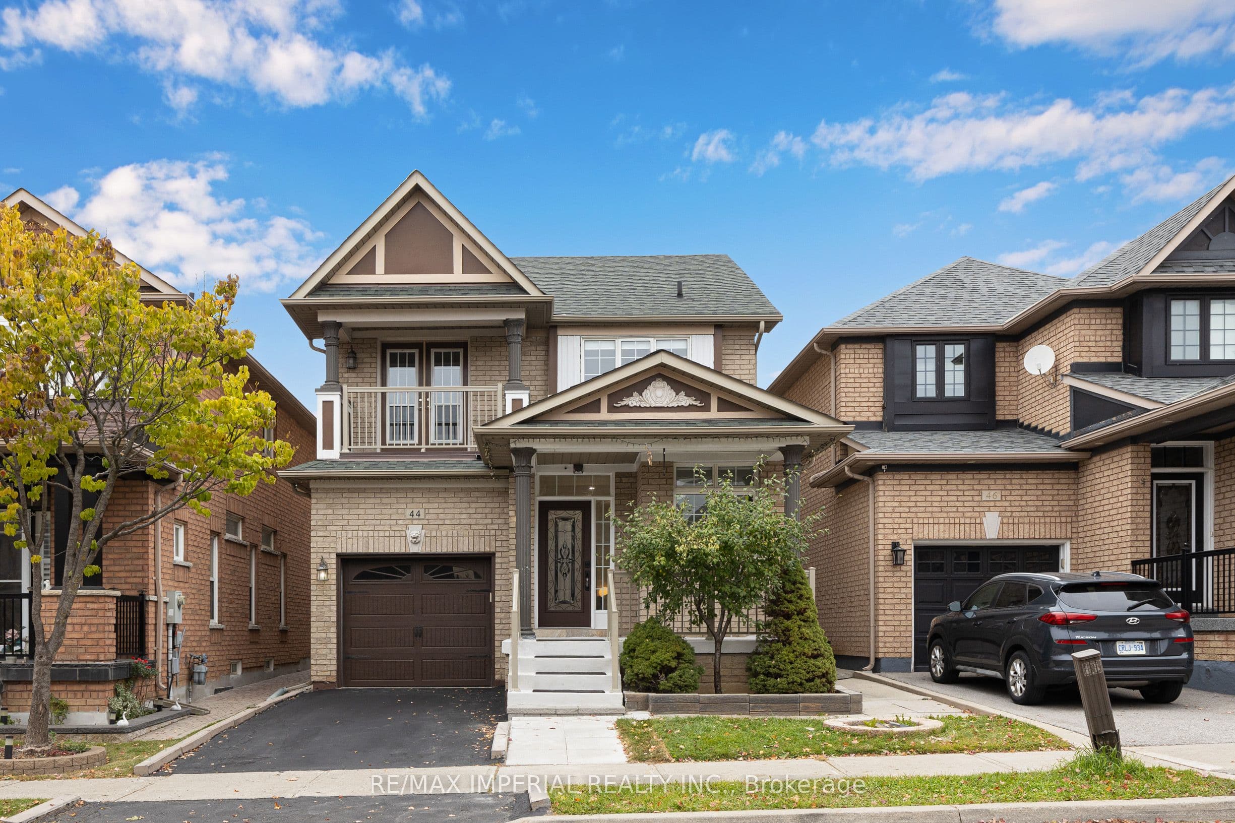 44 Hawkview Boulevard, Vaughan, ON L4H 2E2