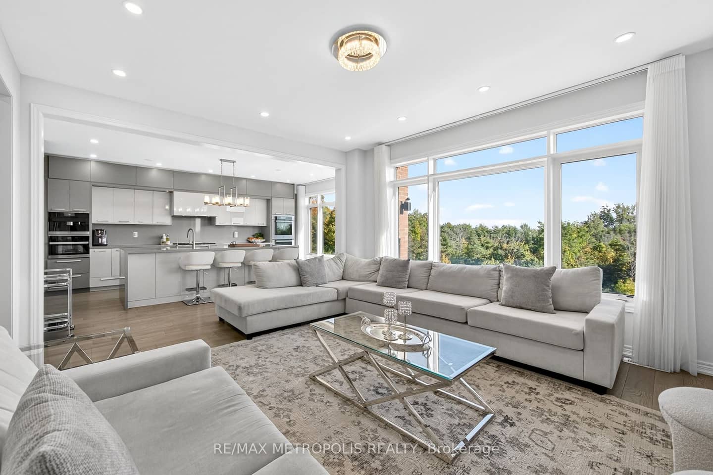 127 Mcphail Avenue, Clarington, ON L1C 7H2