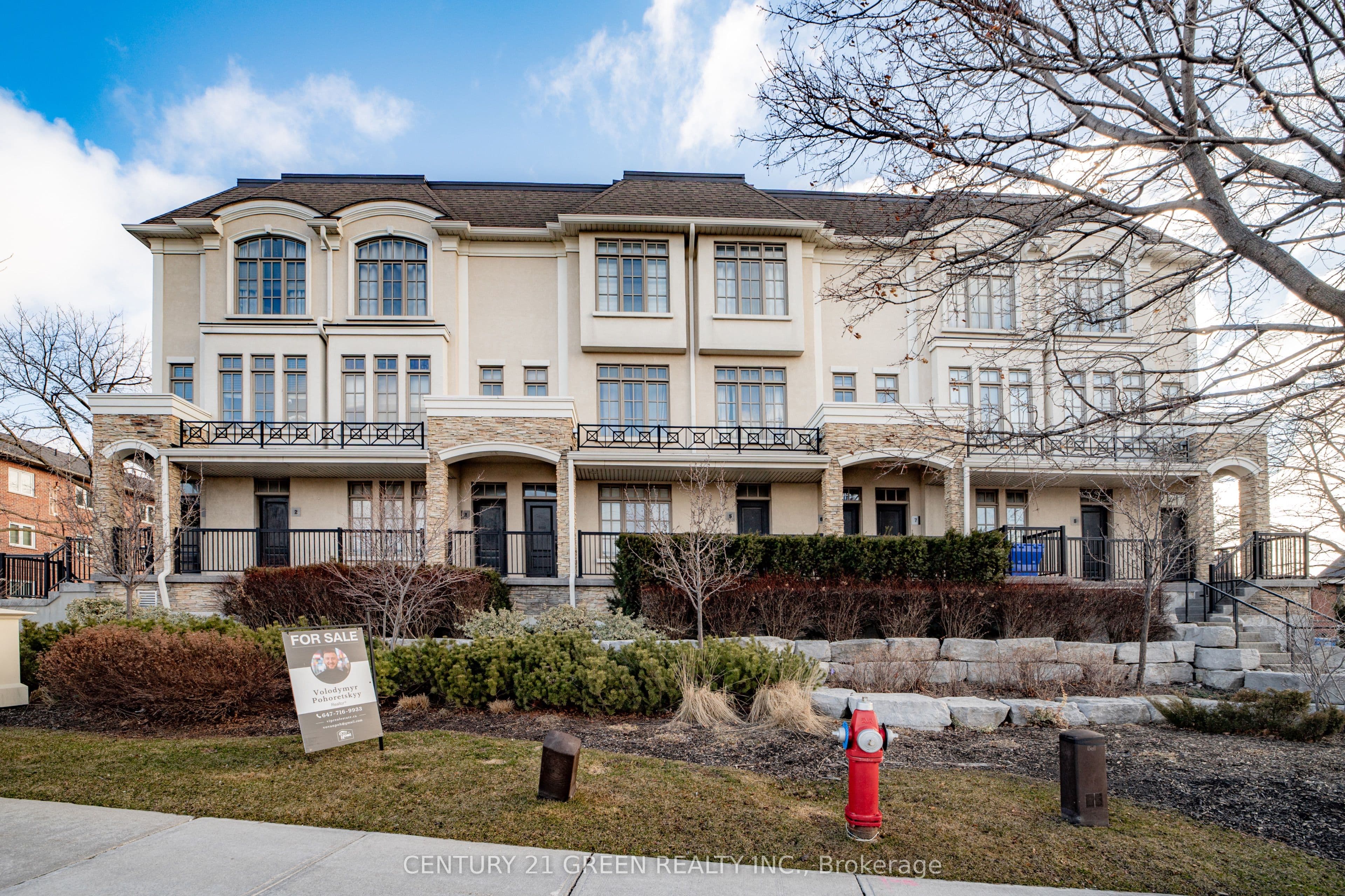 3071 Cawthra Road 5, Mississauga, ON L5A 2X4