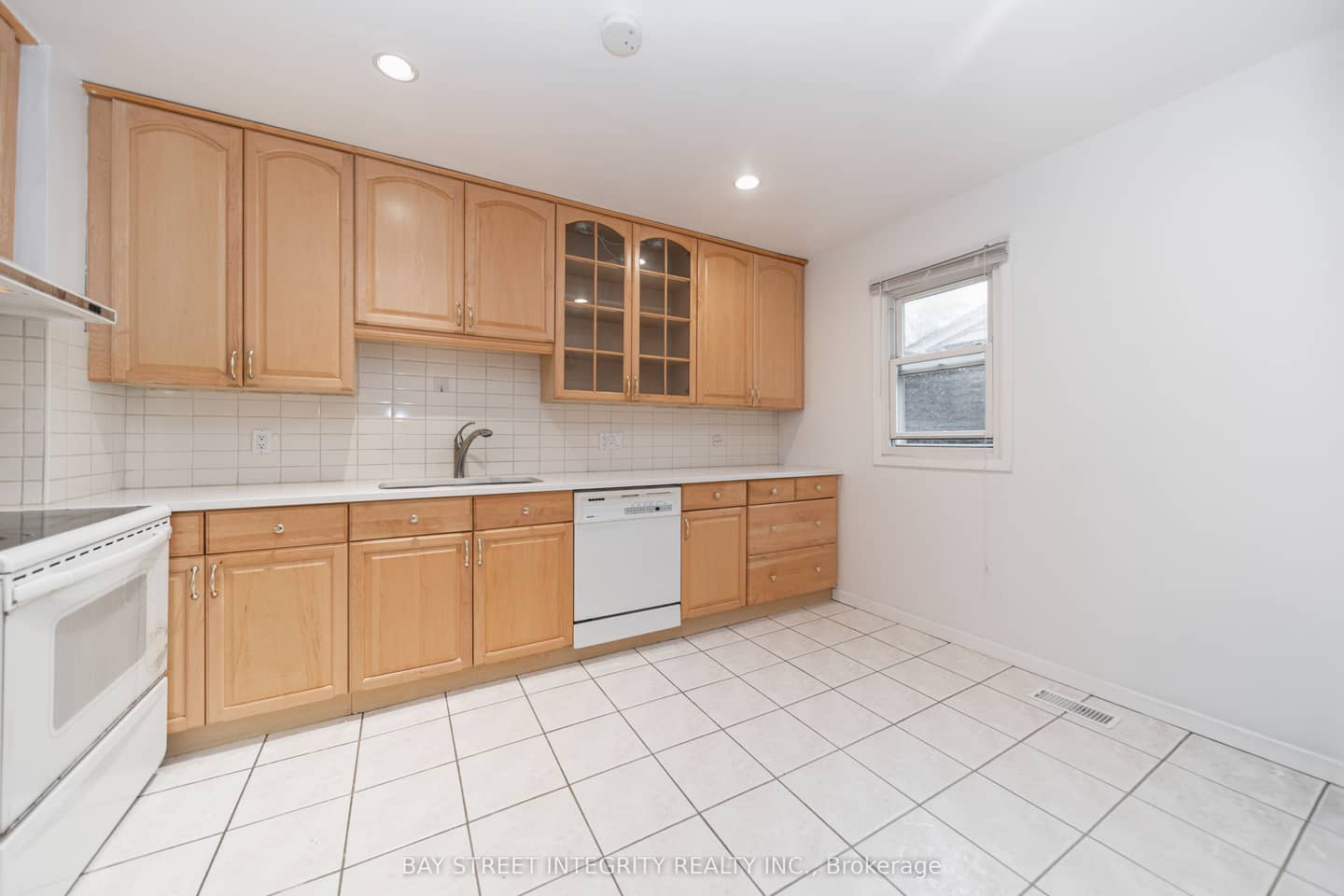 6 Sandy Haven Drive, Toronto, ON M1W 3H9