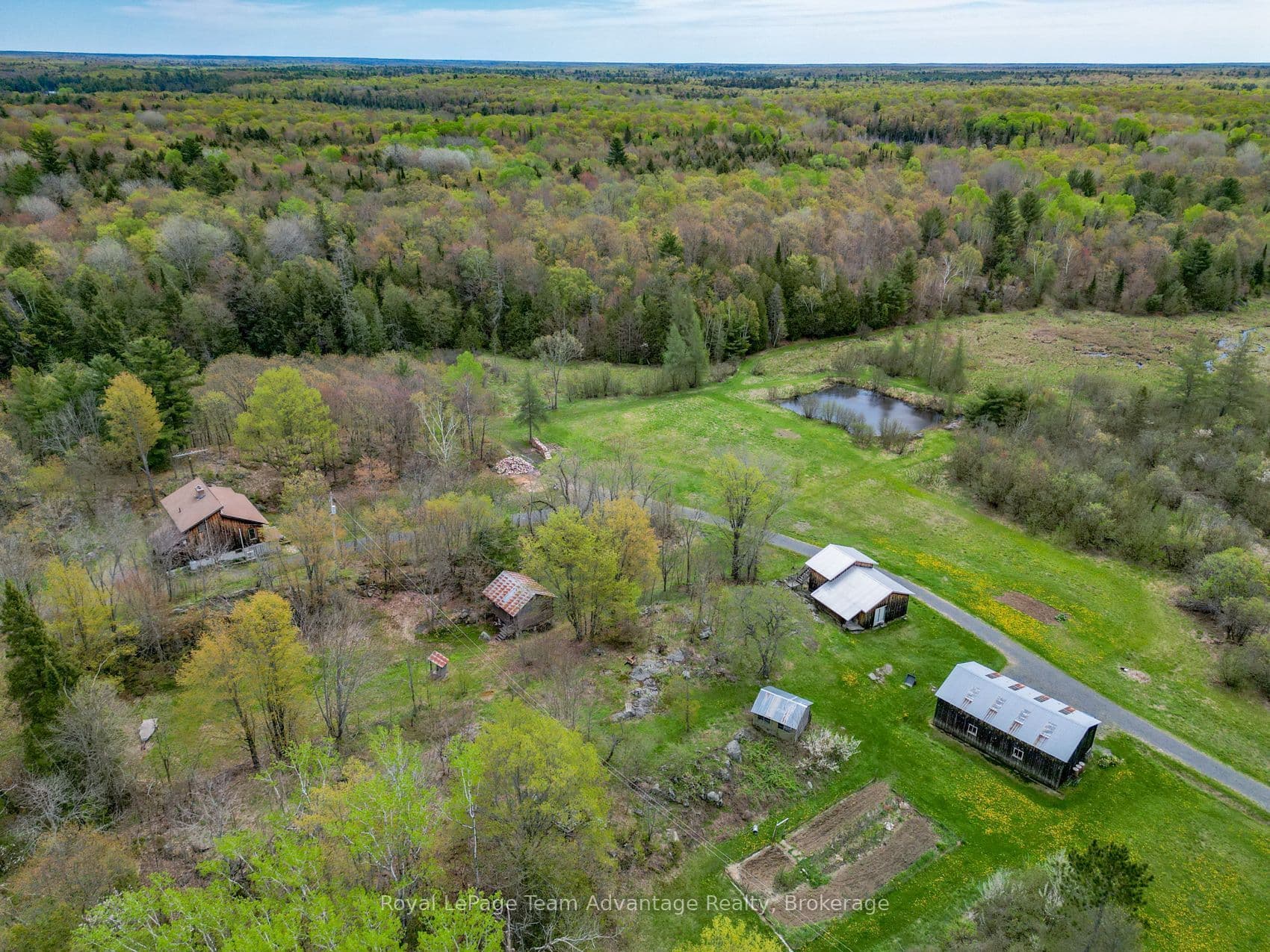 315 Lorimer Lake Road, McDougall, ON P2A 2W7
