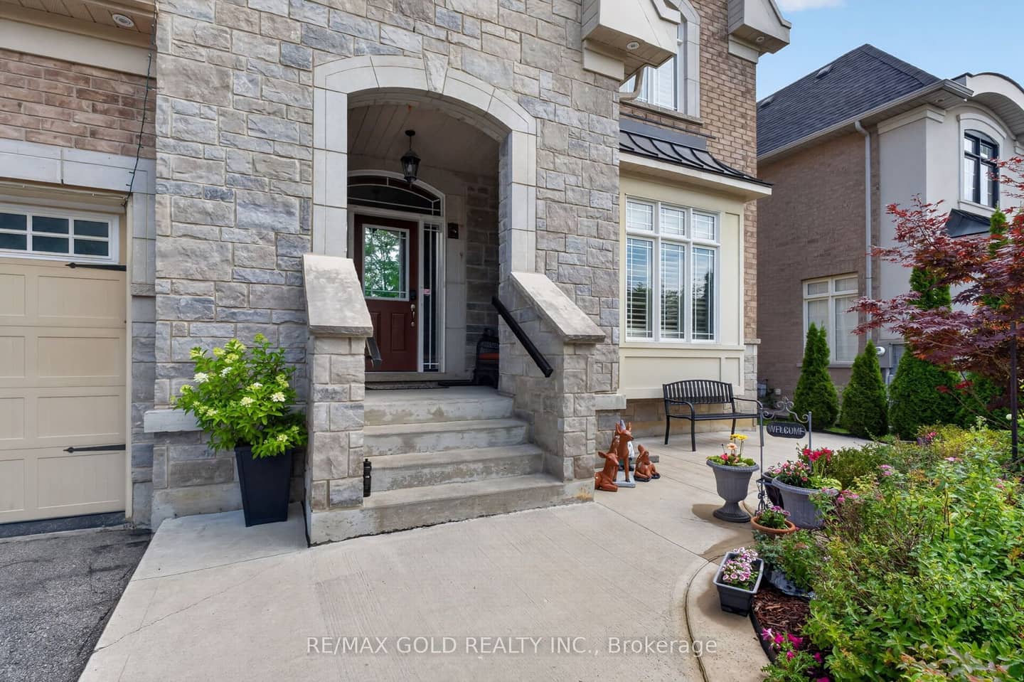 6 Ayrshire Court, Brampton, ON L6Z 0G6