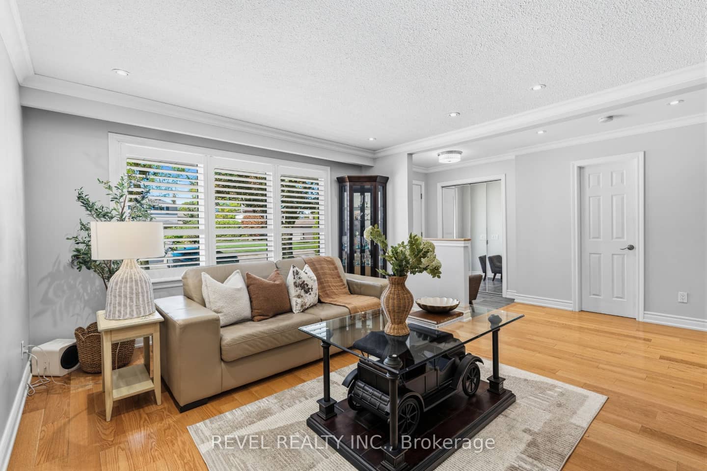 23 River View Drive, Brampton, ON L6W 2E6