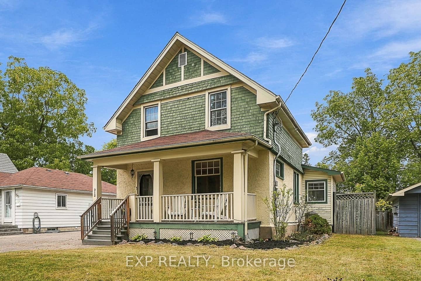 312 Walnut Street W, Whitby, ON L1N 2W1