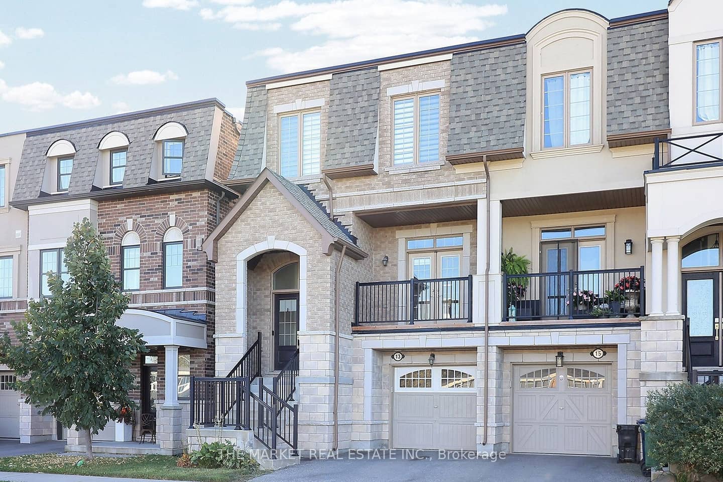 13 Father Redmond Way, Toronto, ON M8W 0B4