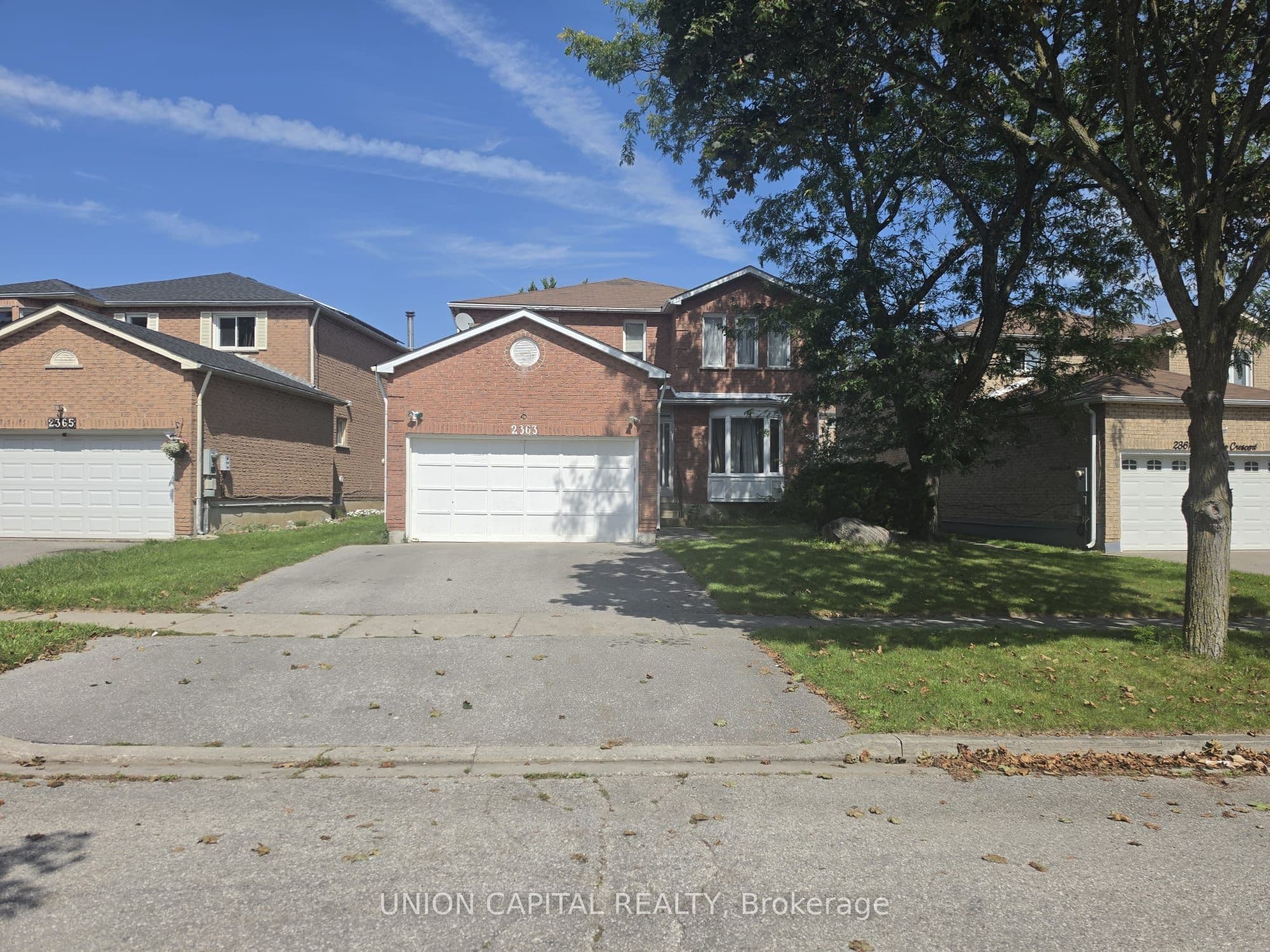 2363 Strathmore Crescent, Pickering, ON L1X 2H3