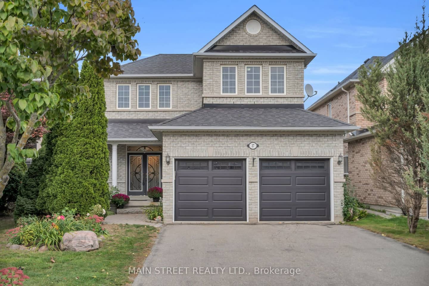 27 Blackbird Crescent, Richmond Hill, ON L4E 4B2