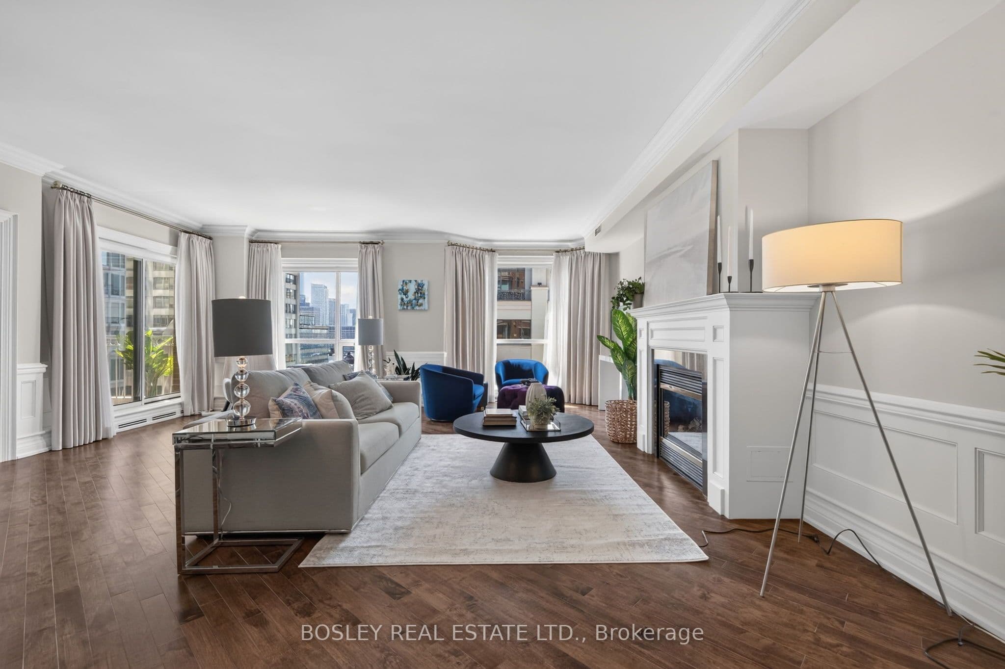38 Avenue Road 1403, Toronto, ON M5R 2G2