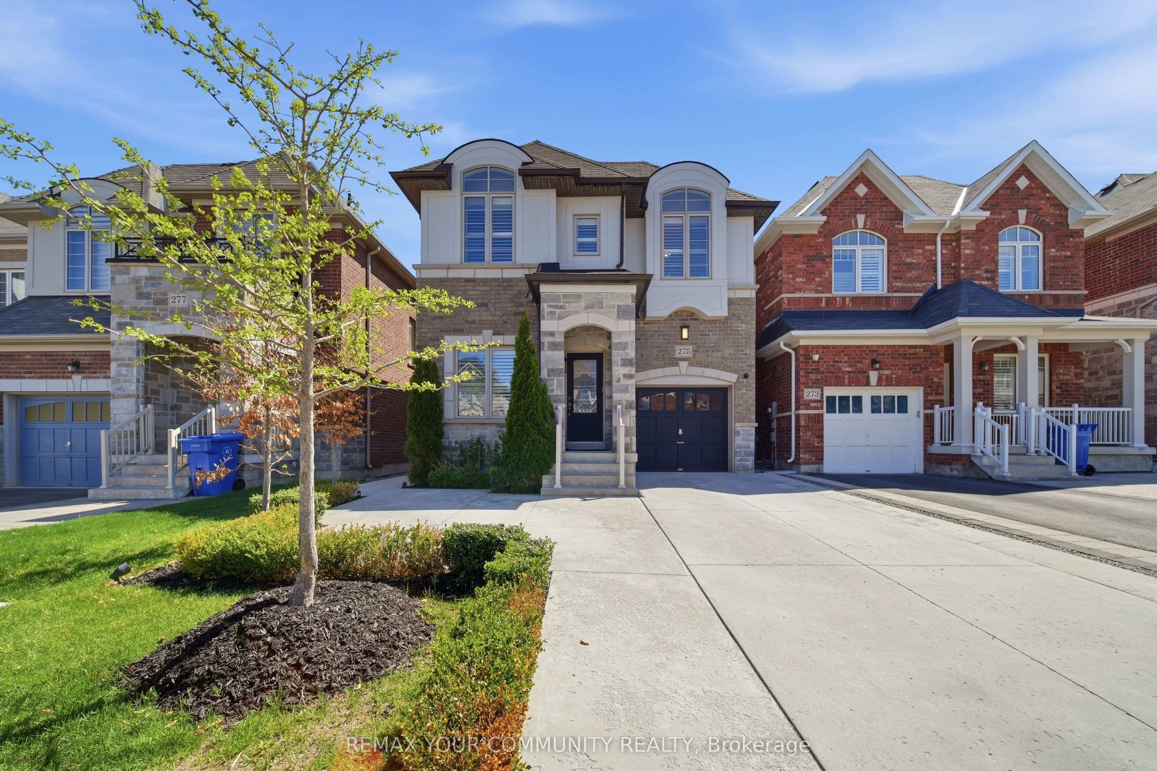 275 Sharon Creek Drive, East Gwillimbury, ON L9N 0P4