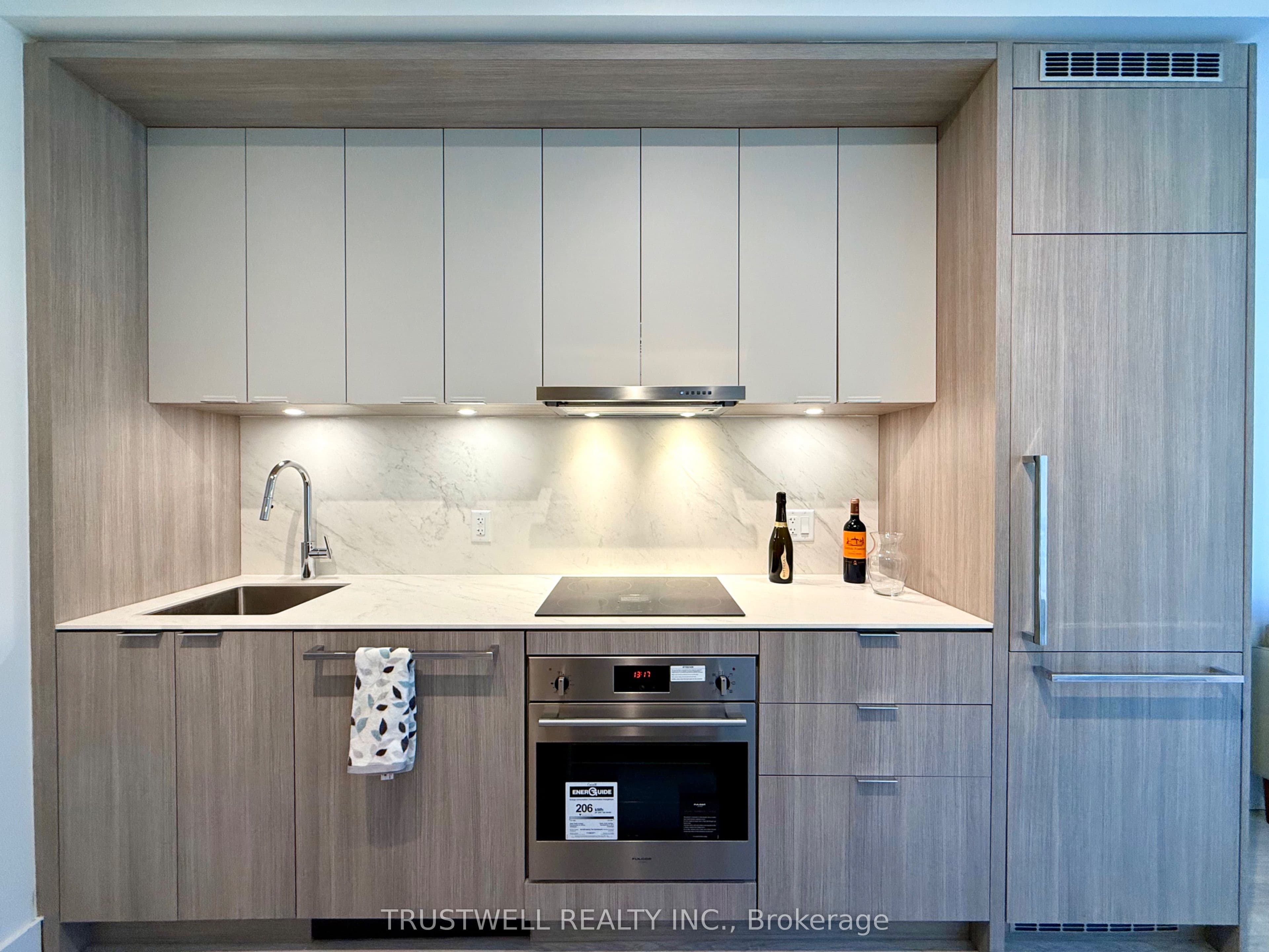 6 Greenbriar Road 503, Toronto, ON M2K 0H6