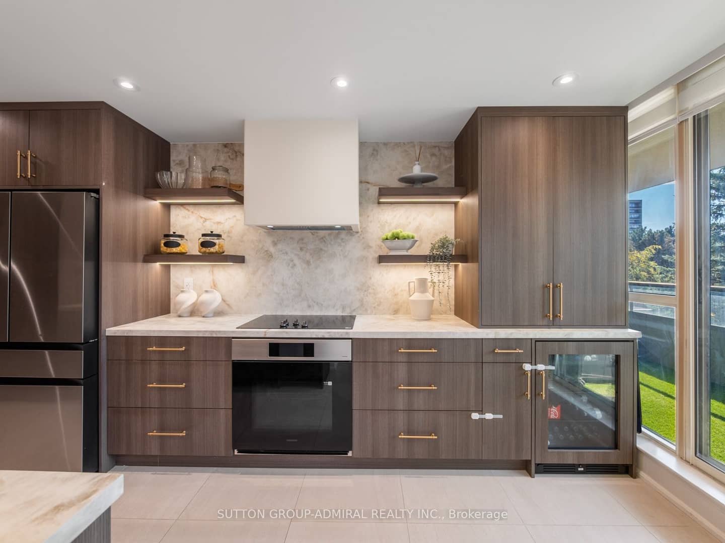 10 Torresdale Avenue, Toronto, ON M2R 3V8
